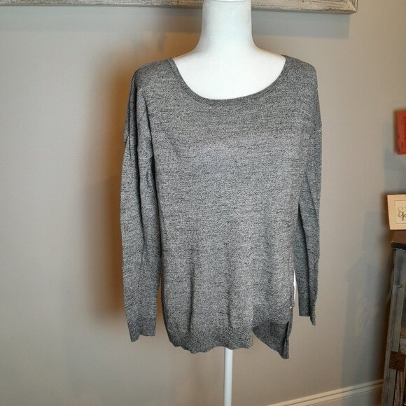 Express - Gray Lightweight Long Sleeve Top Angle Back Detail Hi-Lo - Picture 3 of 5